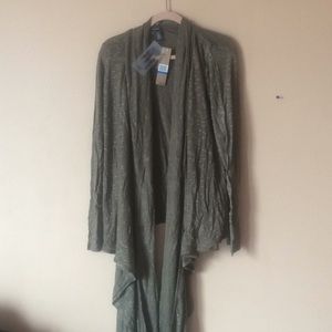 DKNY Many ways sweater/scarf